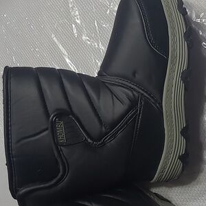 Kids Size 1 Khombu Faux Fur Boots